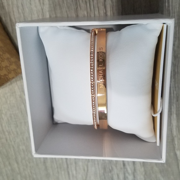 Michael kors rose gold tone Bangle bracelet - Picture 1 of 7